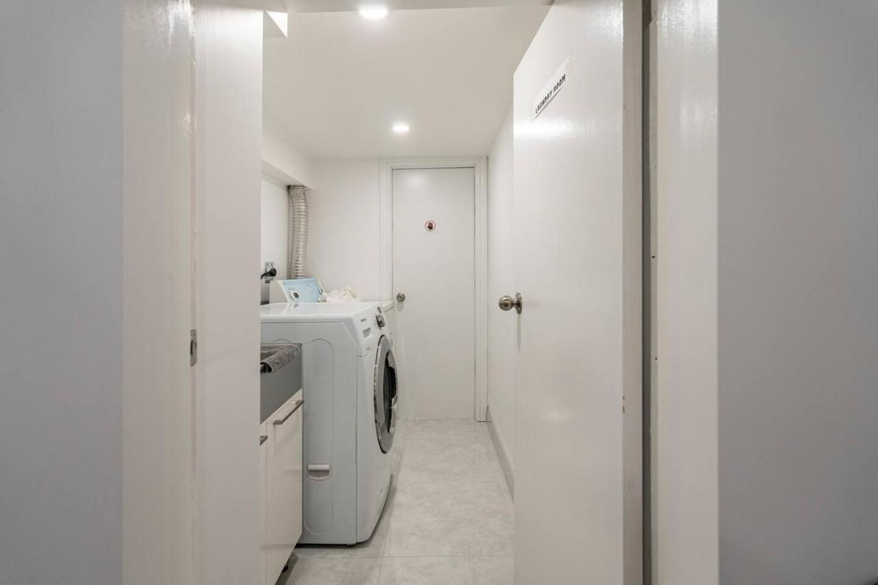 Simple & Tidy Private Rooms Toronto Exterior foto
